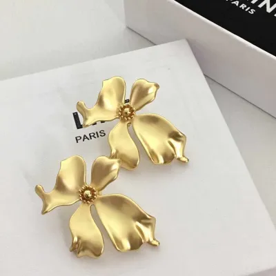 Vintage Big Flower Petal Golden Earrings